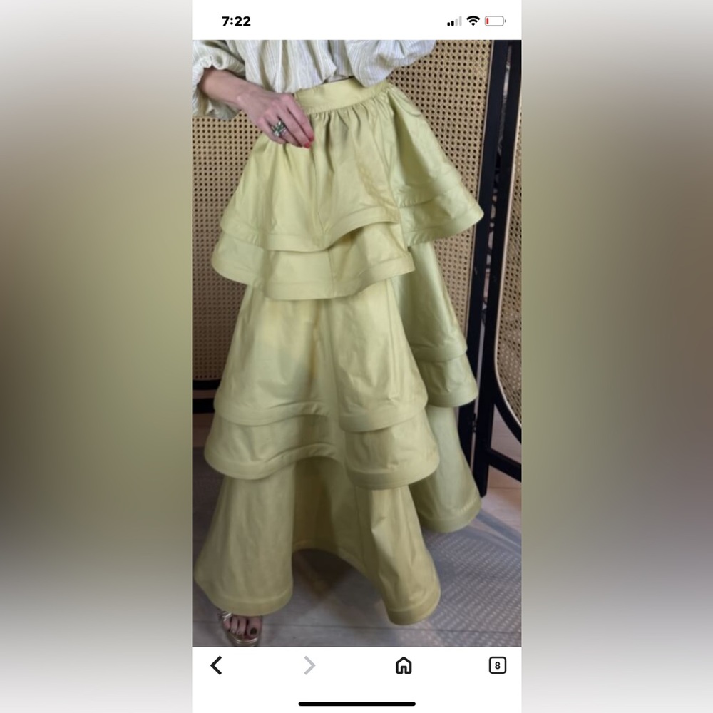 Chic Tiered A-Line Skirt in Light yellow-green - Picture 3 of 4